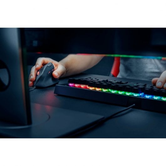 Rato gamer vertical Trust GXT 144 REXX com design ergonômico, botões de alta precisão, ideal para jogos de alta performance.