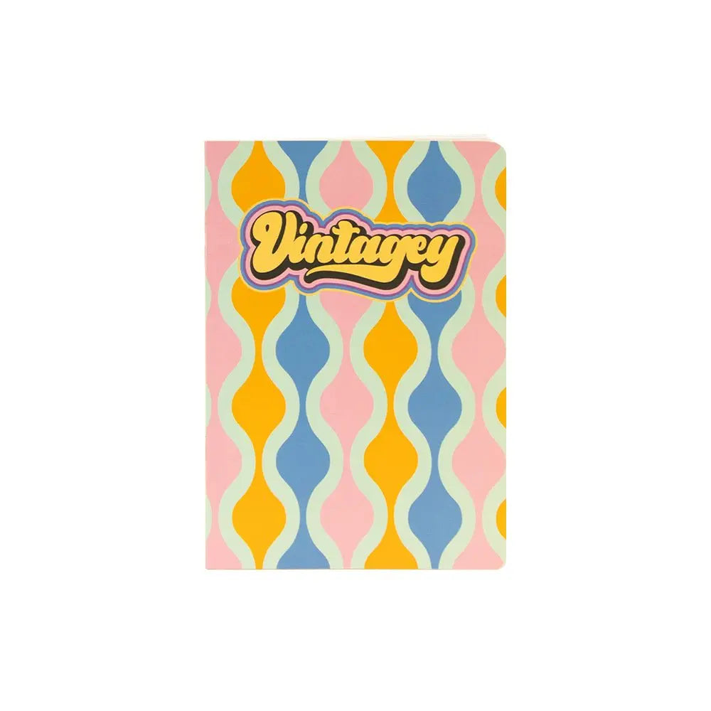 Caderno A5 quadriculado Vintagey Waves da marca Ancor, 48 folhas, ideal para estudos e anotações.