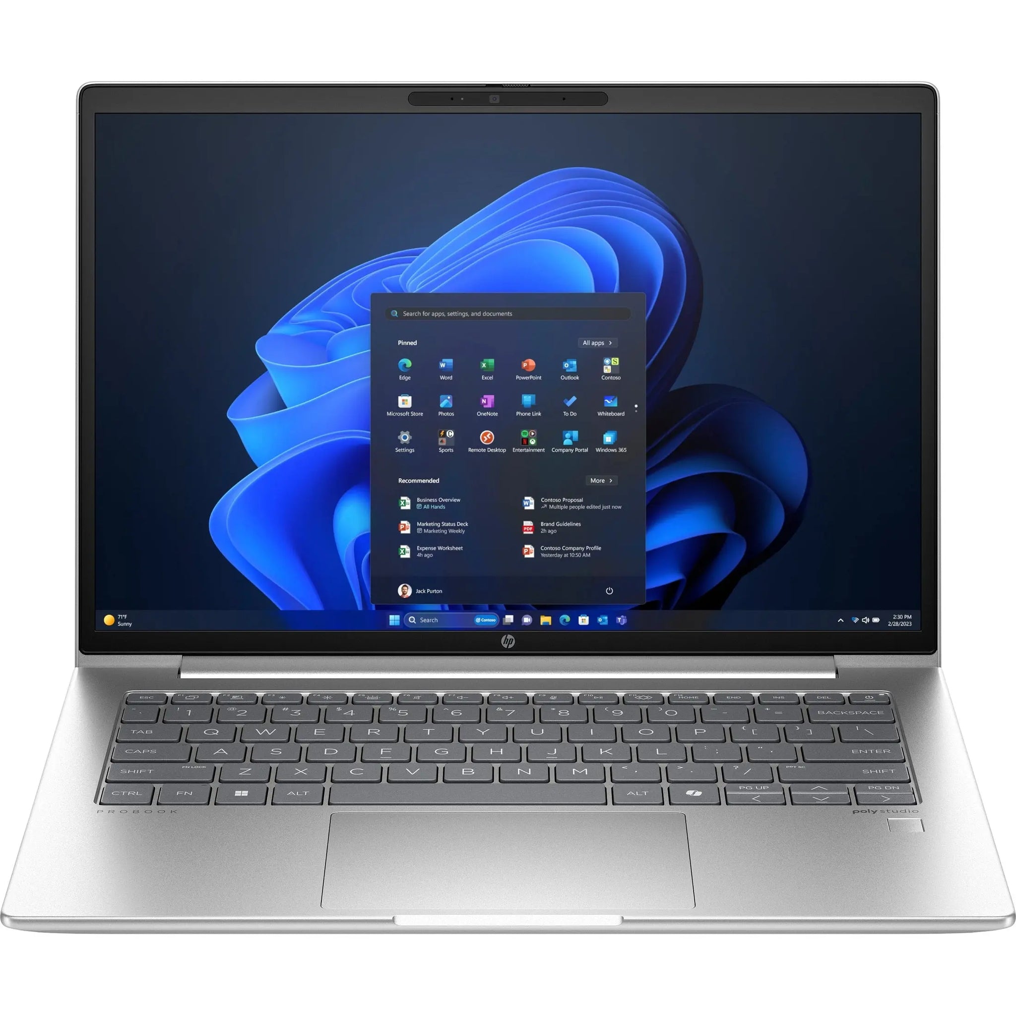 Laptop HP ProBook 440 G11 para empresas com processador Intel i5, 8GB RAM, SSD 256GB e Windows 11, em uso em mesa de escritório