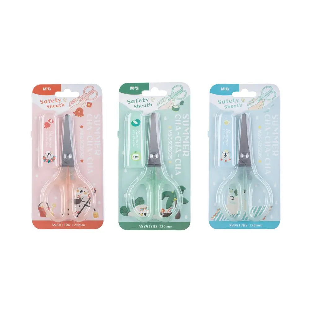 Tesoura MG Summer de 12cm com proteção, cores sortidas, para uso doméstico ou escolar, uma unidade.