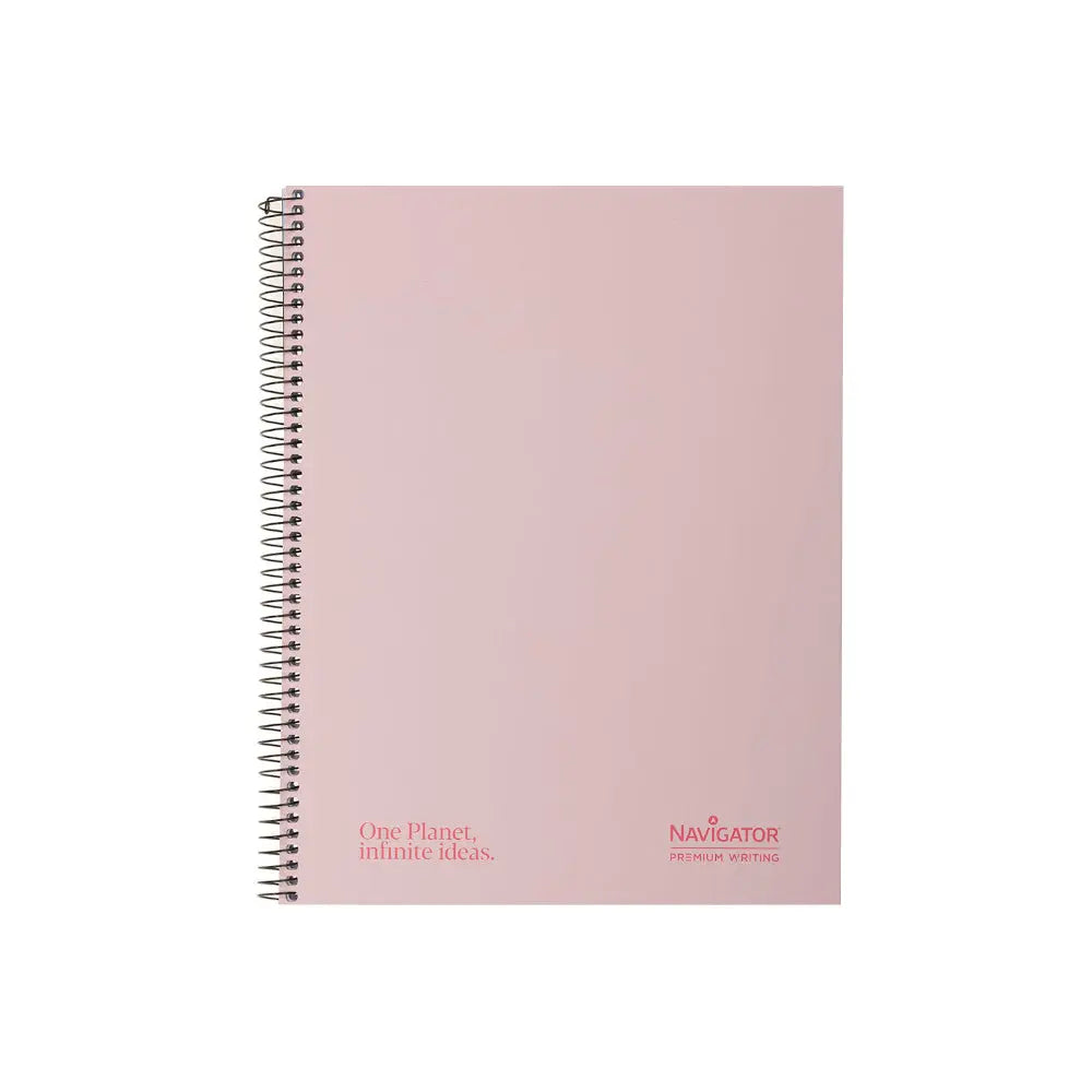 Caderno espiral A4 com capa rosa pastel e páginas quadriculadas, Navigator, 120 folhas para anotações e estudos.