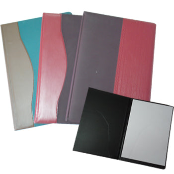 Capa com bolsa Neutral para documentos, com bloco de notas sortido, ideal para organização e transporte de papéis.