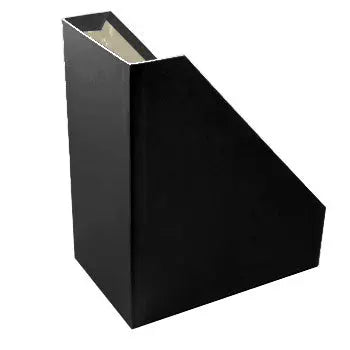 Organizador de mesa porta revistas em cartão preto da Neutral, com espaço para revistas e documentos, medindo 30x25x16cm.