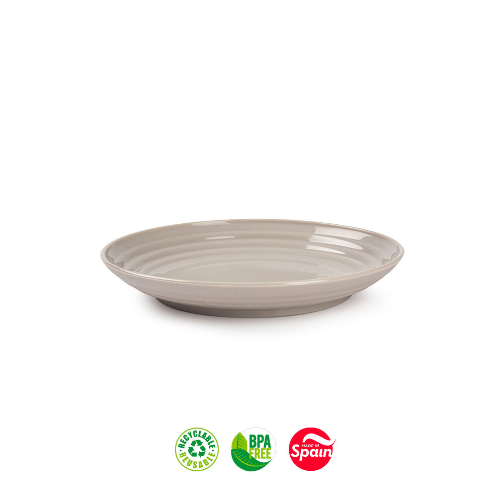 Prato reutilizável de plástico PF Classic 16cm em vermelho e bege, ideal para refeições e festas, pacote com 1 unidade.