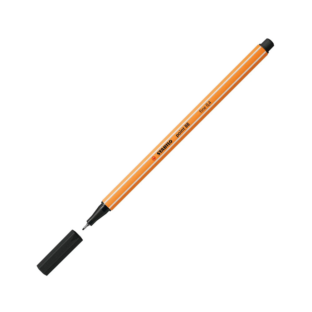 Marcador fineliner Stabilo Point 88 com ponta de 0,4mm na cor preta, ideal para desenhos e escrita precisa.