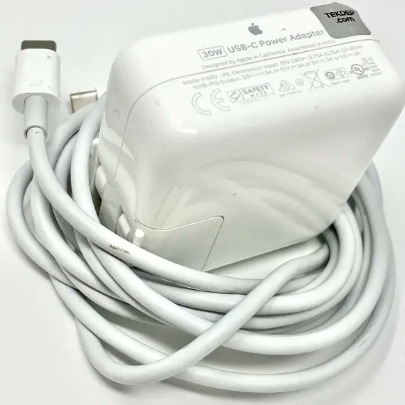 APPLE 30W USB-C Power Adapter