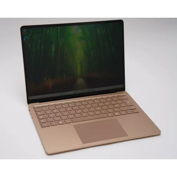 Microsoft Surface Laptop - 7th Edition - Copilot+ PC - Snapdragon X Elite - X1E-80-100 / até 4 GHz - Win 11 Pro - Qualcomm Adreno - 32 GB RAM - 1 TB S