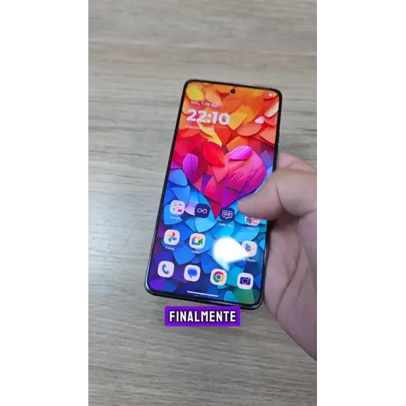 Motorola Moto G86 - 5G smartphone - SIM duplo - RAM 8 GB / Memória Interna 256 GB - microSD slot - ecrã pOLED - 6.67" - 2712 x 1220 pixeis - (120 Hz)
