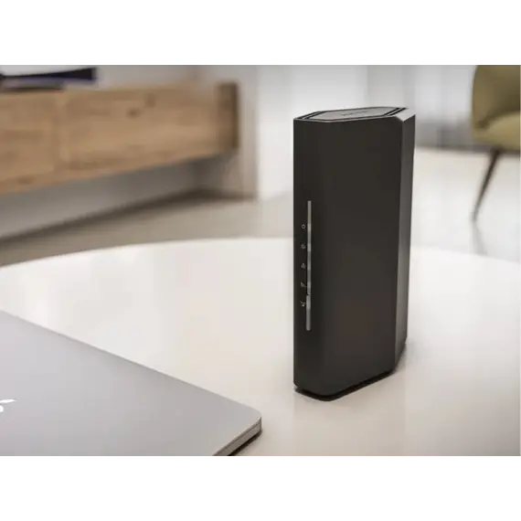 NETGEAR Nighthawk RS100 - Roteador sem fio switch de 4 portas - 1GbE, 2.5GbE, Wi-Fi 7 Dual Band